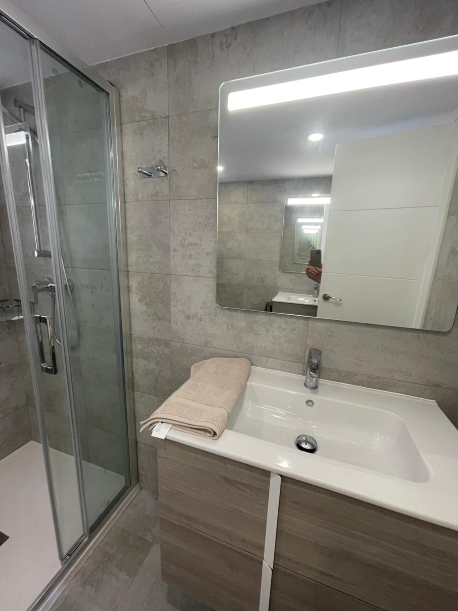 Medi Playa primera linea con aparcamiento Calpe Habitación foto