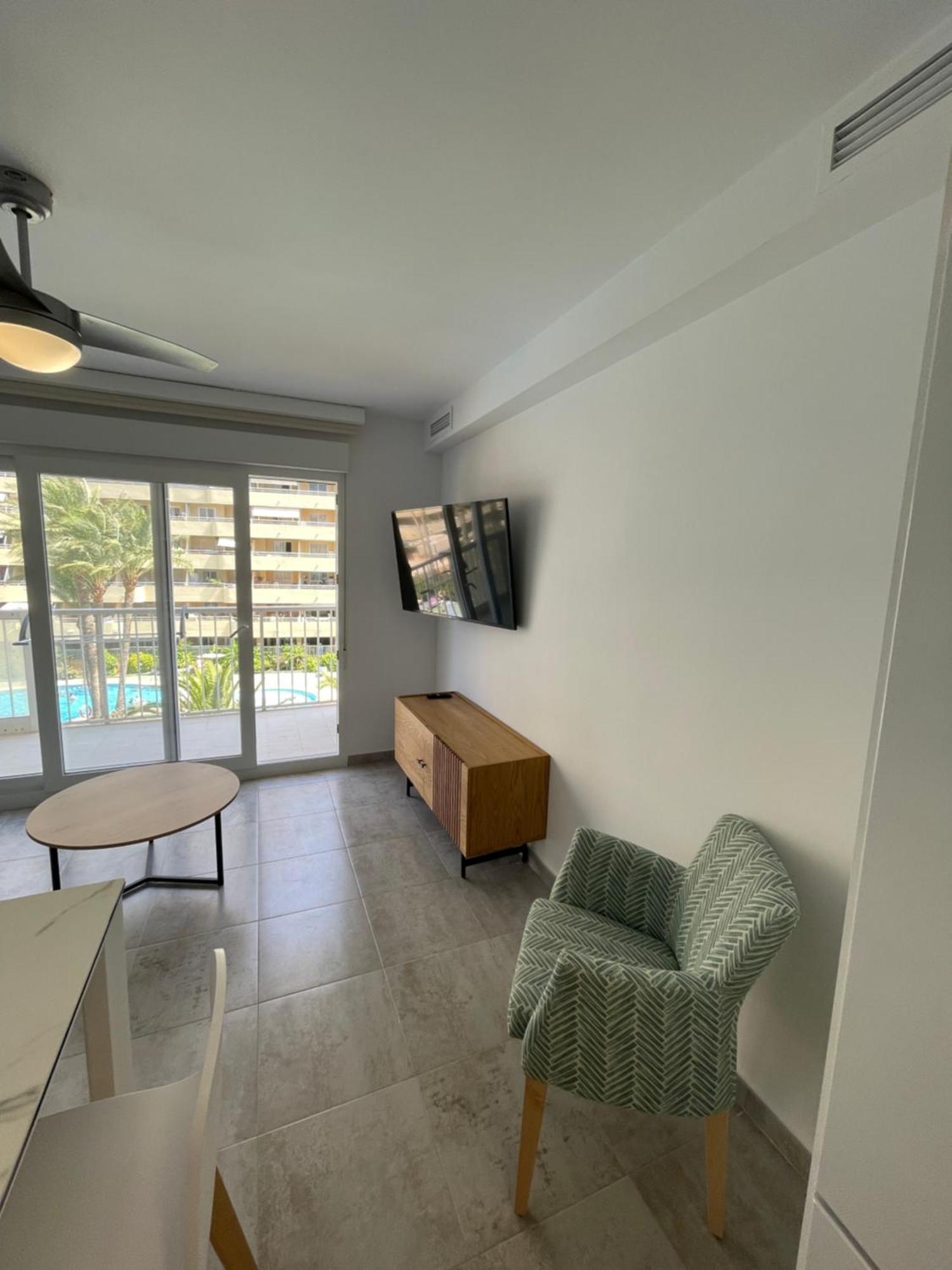 Medi Playa primera linea con aparcamiento Calpe Habitación foto